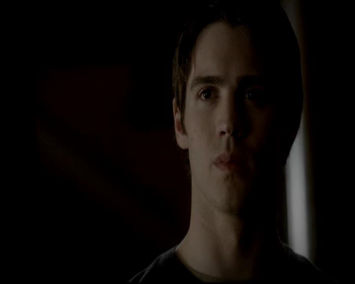 VampireDiariesWorld-dot-org_4x11CatchMeIfYouCan2125.jpg