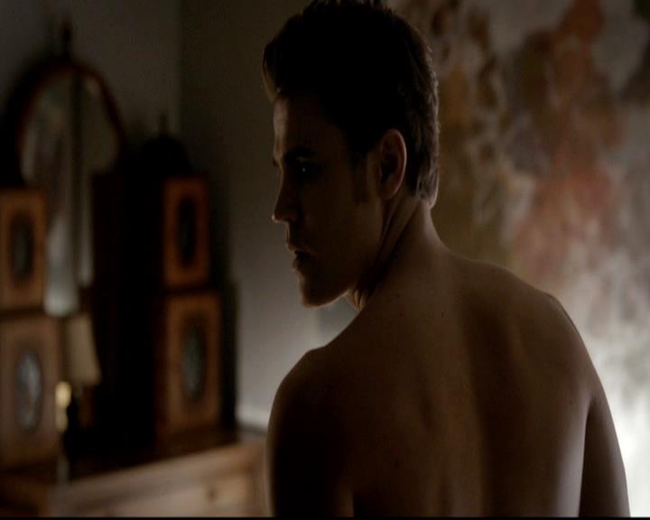 VampireDiariesWorld-dot-org_4x12AViewToAKill0031.jpg