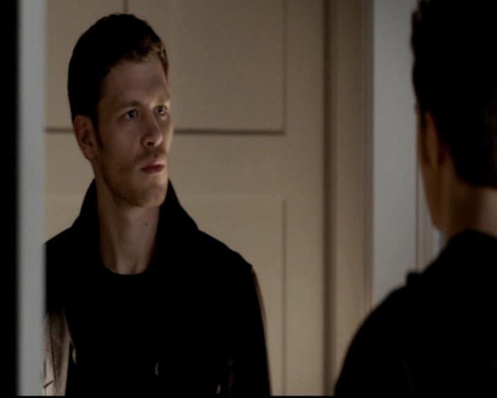 VampireDiariesWorld-dot-org_4x12AViewToAKill0039.jpg