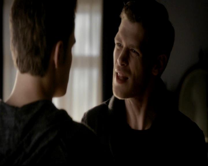 VampireDiariesWorld-dot-org_4x12AViewToAKill0116.jpg