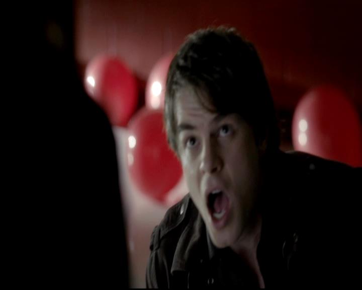 VampireDiariesWorld-dot-org_4x12AViewToAKill0272.jpg