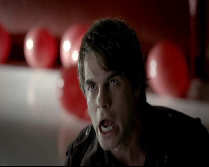 VampireDiariesWorld-dot-org_4x12AViewToAKill0276.jpg