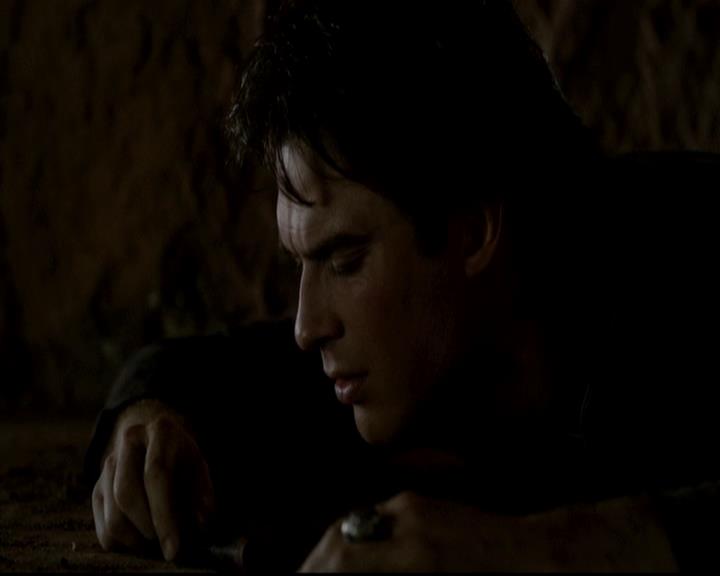 VampireDiariesWorld-dot-org_4x12AViewToAKill0313.jpg