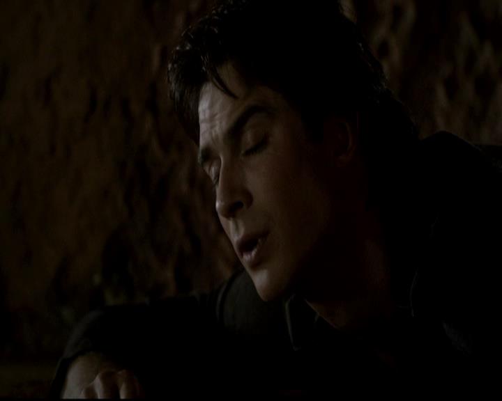 VampireDiariesWorld-dot-org_4x12AViewToAKill0317.jpg