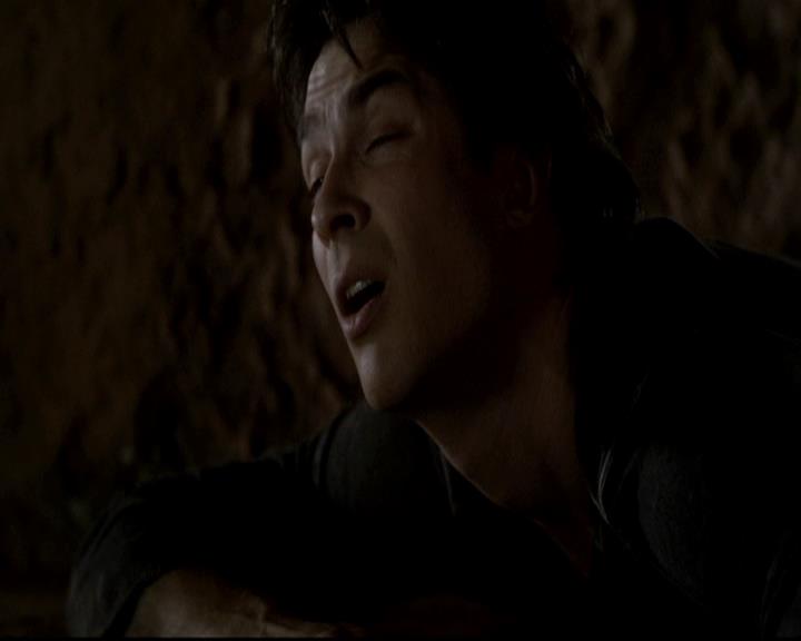 VampireDiariesWorld-dot-org_4x12AViewToAKill0324.jpg