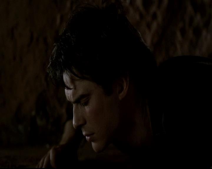 VampireDiariesWorld-dot-org_4x12AViewToAKill0327.jpg