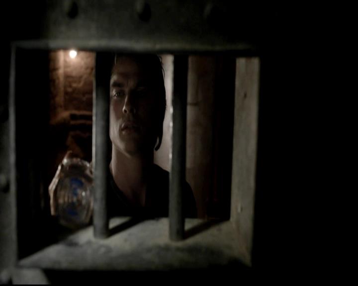 VampireDiariesWorld-dot-org_4x12AViewToAKill0336.jpg