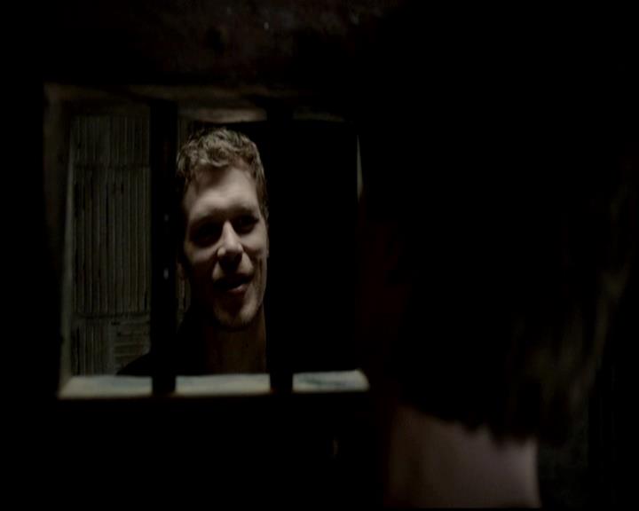 VampireDiariesWorld-dot-org_4x12AViewToAKill0341.jpg