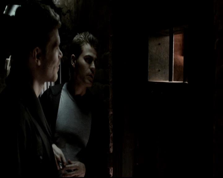 VampireDiariesWorld-dot-org_4x12AViewToAKill0345.jpg