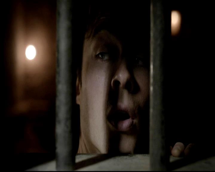 VampireDiariesWorld-dot-org_4x12AViewToAKill0355.jpg