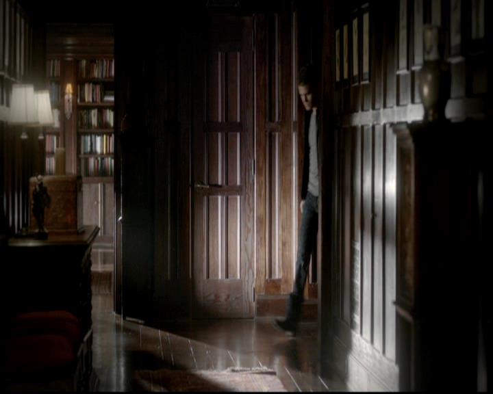 VampireDiariesWorld-dot-org_4x12AViewToAKill0390.jpg