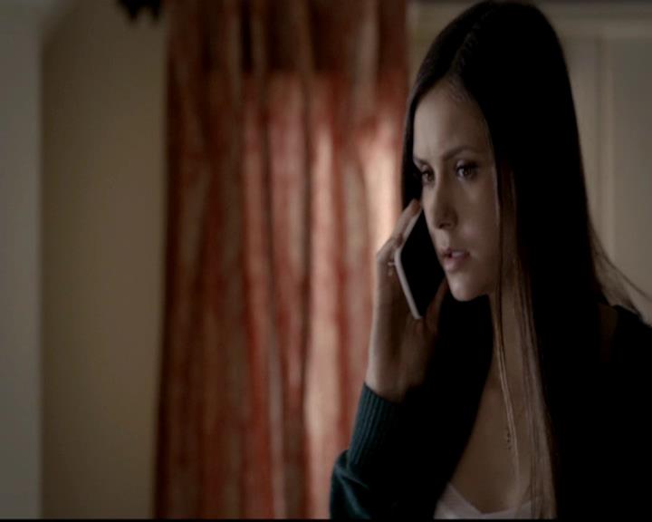 VampireDiariesWorld-dot-org_4x12AViewToAKill0405.jpg