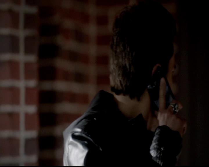 VampireDiariesWorld-dot-org_4x12AViewToAKill0425.jpg