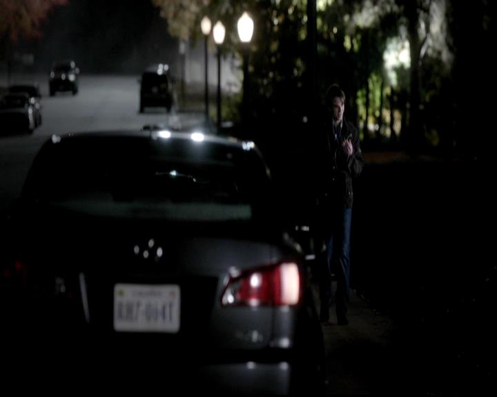 VampireDiariesWorld-dot-org_4x12AViewToAKill0480.jpg