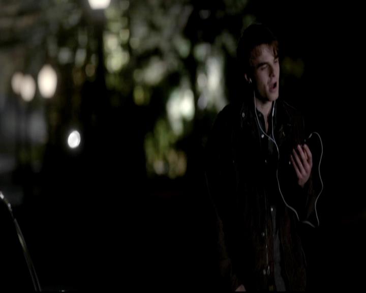 VampireDiariesWorld-dot-org_4x12AViewToAKill0491.jpg