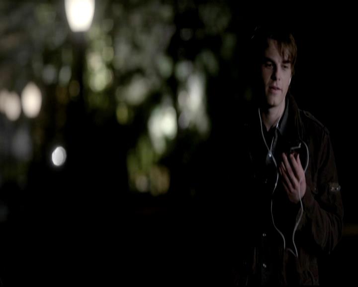 VampireDiariesWorld-dot-org_4x12AViewToAKill0493.jpg