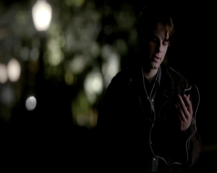 VampireDiariesWorld-dot-org_4x12AViewToAKill0495.jpg