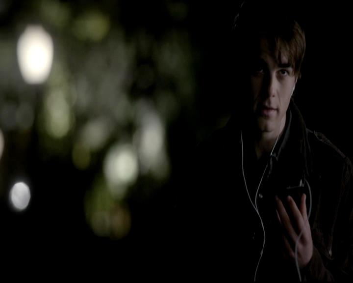 VampireDiariesWorld-dot-org_4x12AViewToAKill0497.jpg