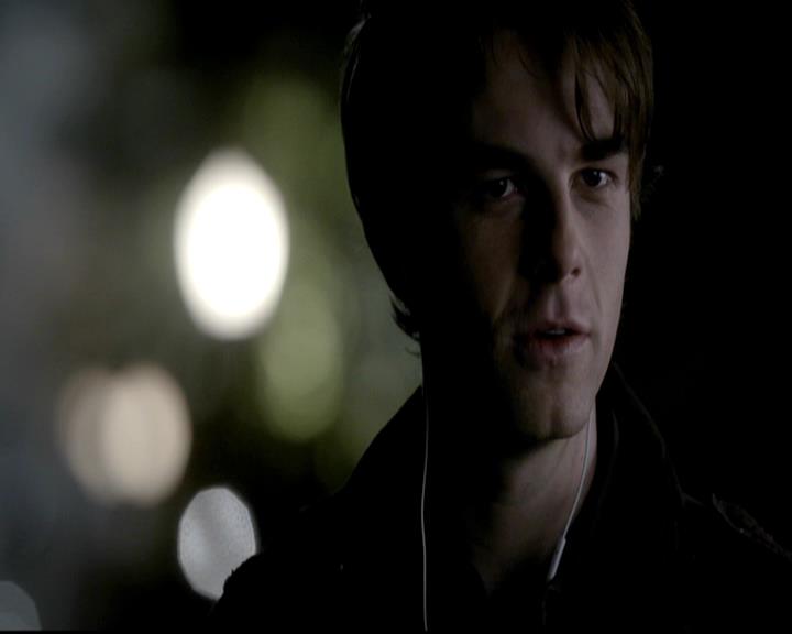 VampireDiariesWorld-dot-org_4x12AViewToAKill0514.jpg