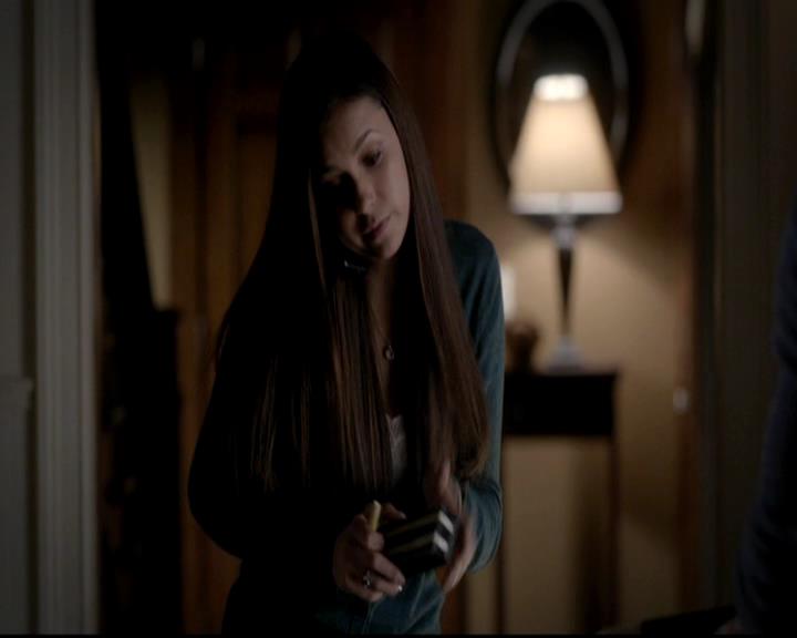 VampireDiariesWorld-dot-org_4x12AViewToAKill0537.jpg