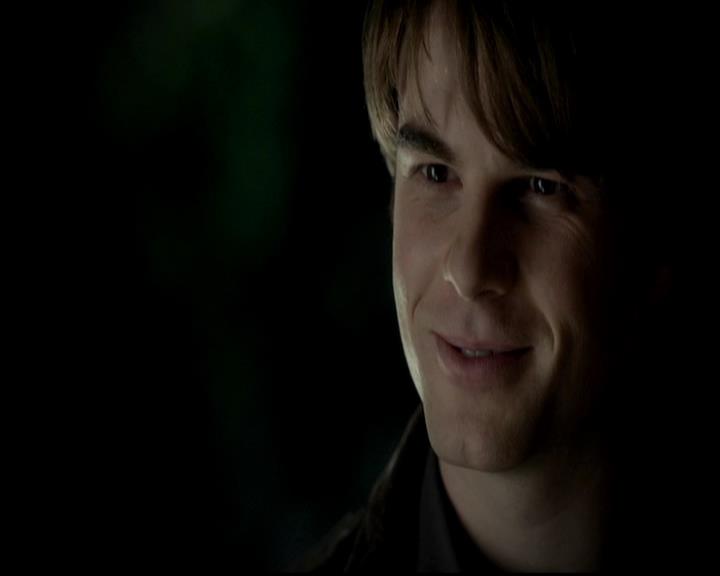 VampireDiariesWorld-dot-org_4x12AViewToAKill0605.jpg