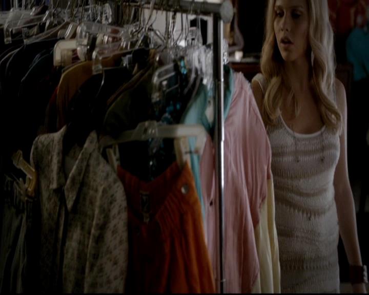 VampireDiariesWorld-dot-org_4x12AViewToAKill0613.jpg