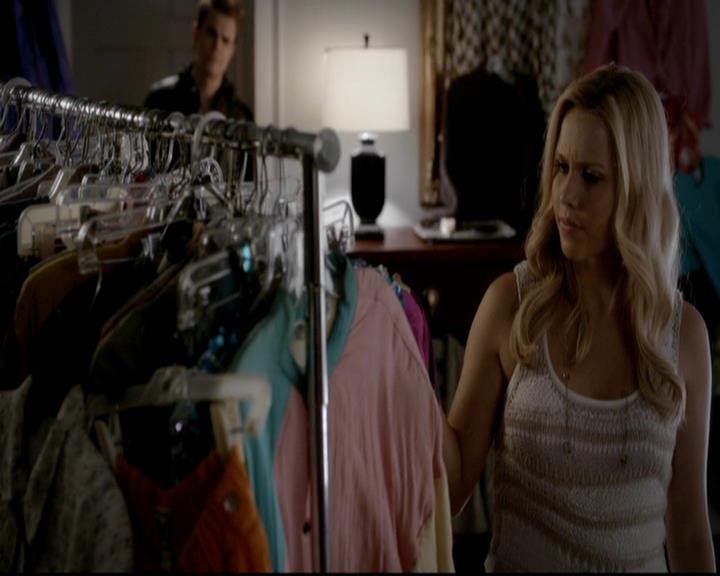 VampireDiariesWorld-dot-org_4x12AViewToAKill0615.jpg