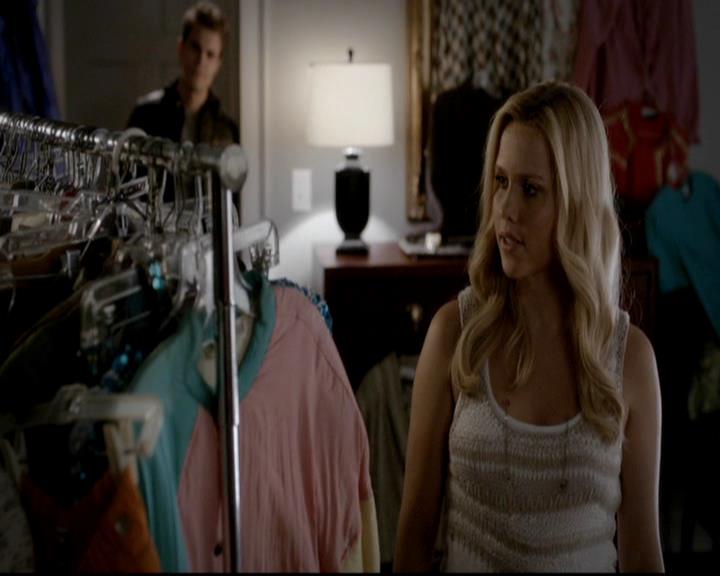 VampireDiariesWorld-dot-org_4x12AViewToAKill0618.jpg