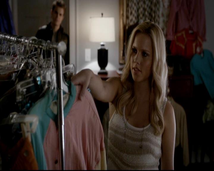 VampireDiariesWorld-dot-org_4x12AViewToAKill0619.jpg