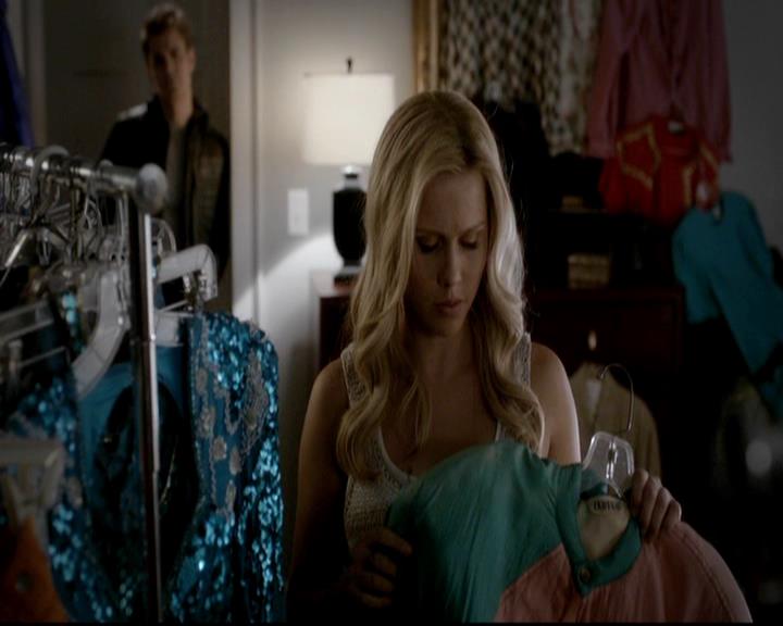 VampireDiariesWorld-dot-org_4x12AViewToAKill0621.jpg