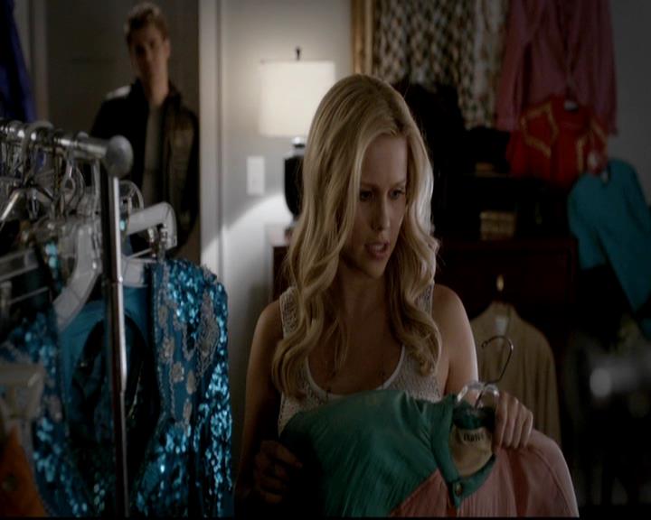 VampireDiariesWorld-dot-org_4x12AViewToAKill0622.jpg