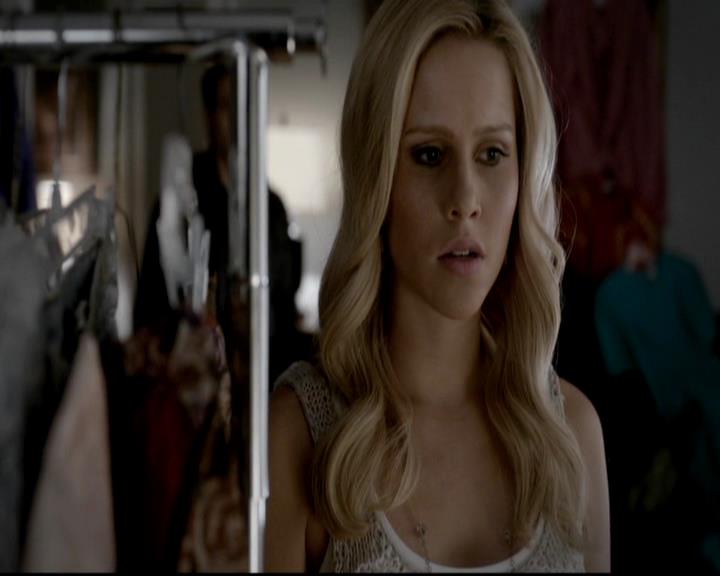 VampireDiariesWorld-dot-org_4x12AViewToAKill0634.jpg