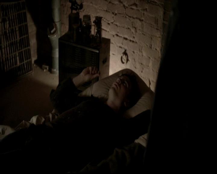 VampireDiariesWorld-dot-org_4x12AViewToAKill0740.jpg