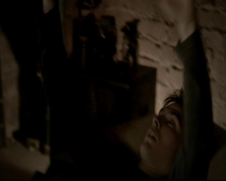 VampireDiariesWorld-dot-org_4x12AViewToAKill0795.jpg