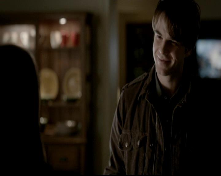 VampireDiariesWorld-dot-org_4x12AViewToAKill0901.jpg