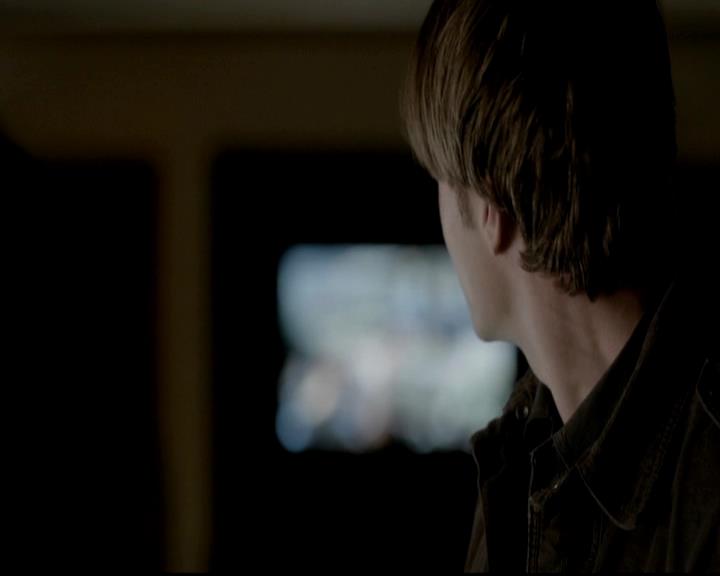 VampireDiariesWorld-dot-org_4x12AViewToAKill0903.jpg