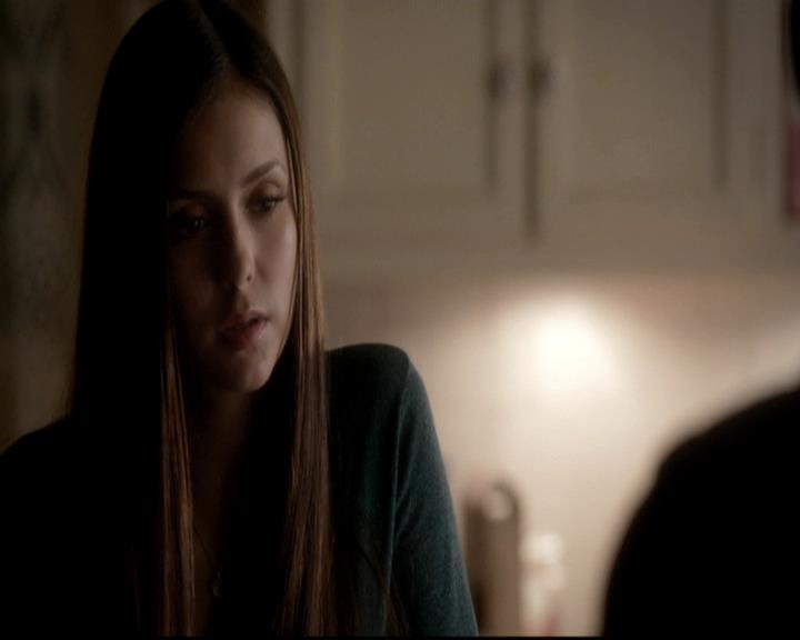 VampireDiariesWorld-dot-org_4x12AViewToAKill0915.jpg