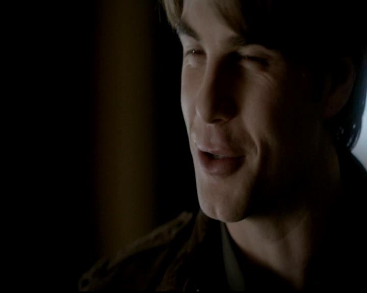 VampireDiariesWorld-dot-org_4x12AViewToAKill0920.jpg