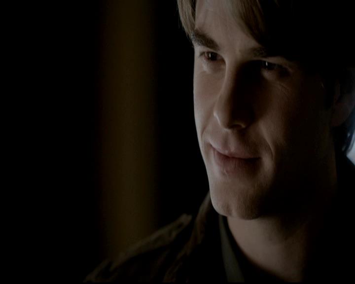 VampireDiariesWorld-dot-org_4x12AViewToAKill0921.jpg