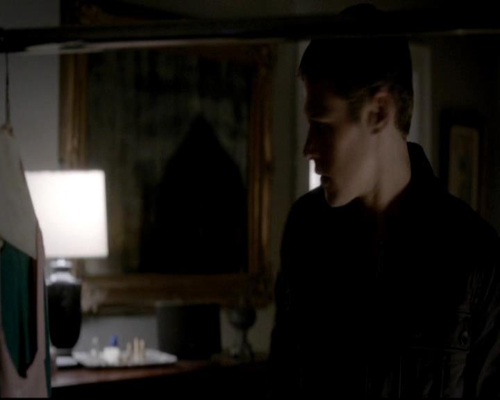 VampireDiariesWorld-dot-org_4x12AViewToAKill0938.jpg