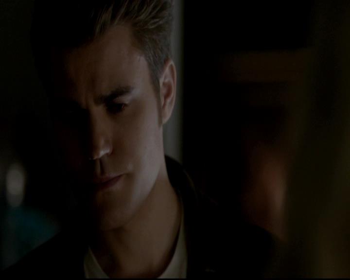 VampireDiariesWorld-dot-org_4x12AViewToAKill2106.jpg