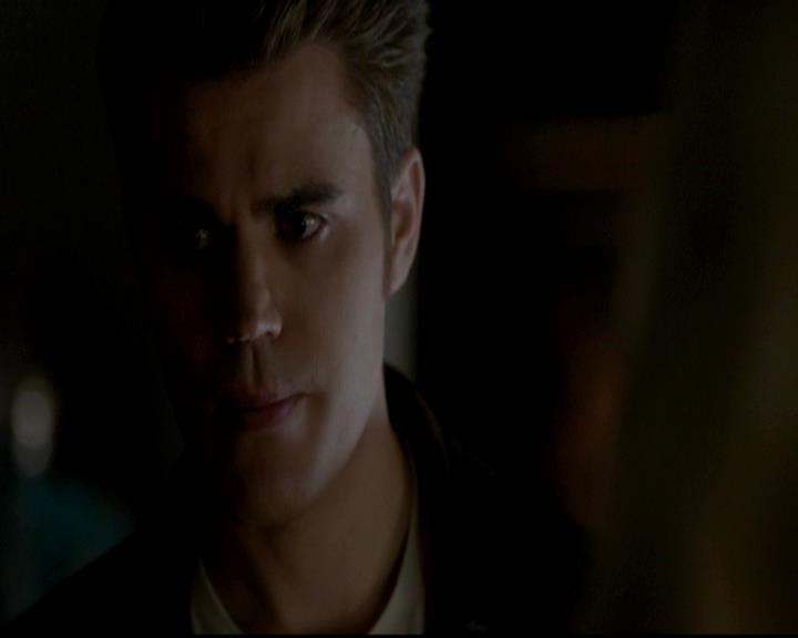 VampireDiariesWorld-dot-org_4x12AViewToAKill2107.jpg