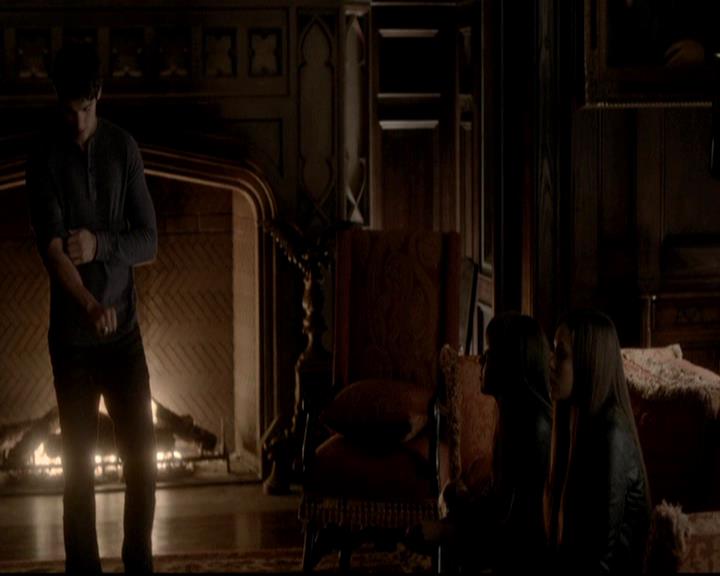 VampireDiariesWorld-dot-org_4x12AViewToAKill2124.jpg