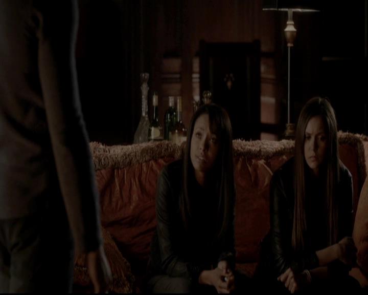 VampireDiariesWorld-dot-org_4x12AViewToAKill2131.jpg