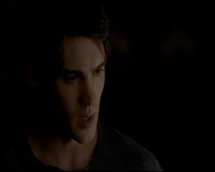 VampireDiariesWorld-dot-org_4x12AViewToAKill2132.jpg