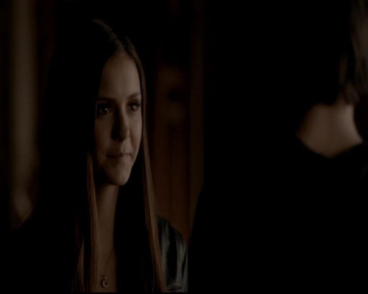 VampireDiariesWorld-dot-org_4x12AViewToAKill2140.jpg