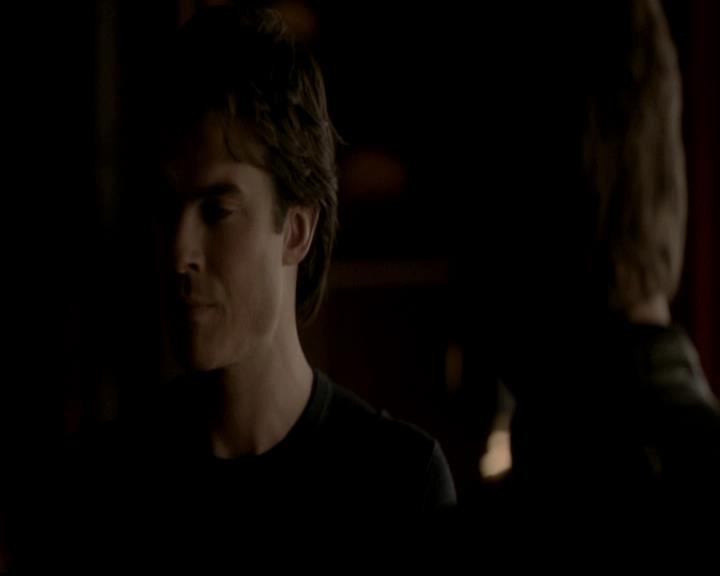 VampireDiariesWorld-dot-org_4x12AViewToAKill2235.jpg