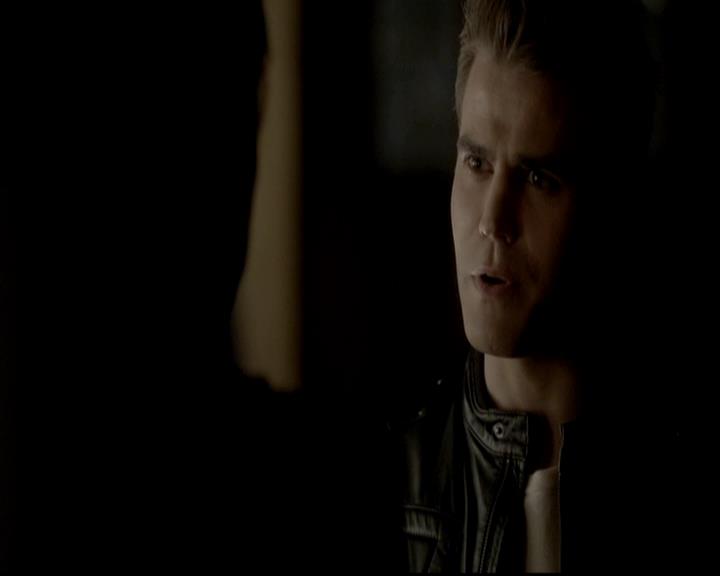 VampireDiariesWorld-dot-org_4x12AViewToAKill2240.jpg