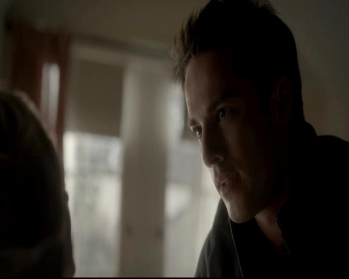 VampireDiariesWorld-dot-org_4x13IntoTheWild1594.jpg