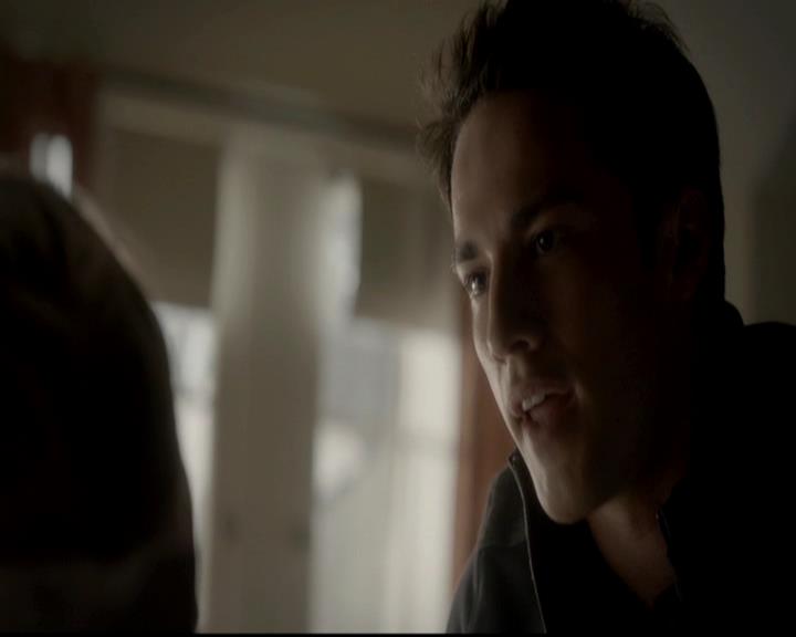 VampireDiariesWorld-dot-org_4x13IntoTheWild1599.jpg